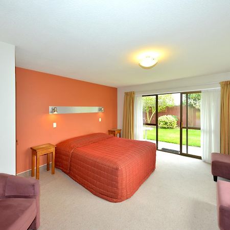Middlepark Motel Κράισττσερτς Εξωτερικό φωτογραφία