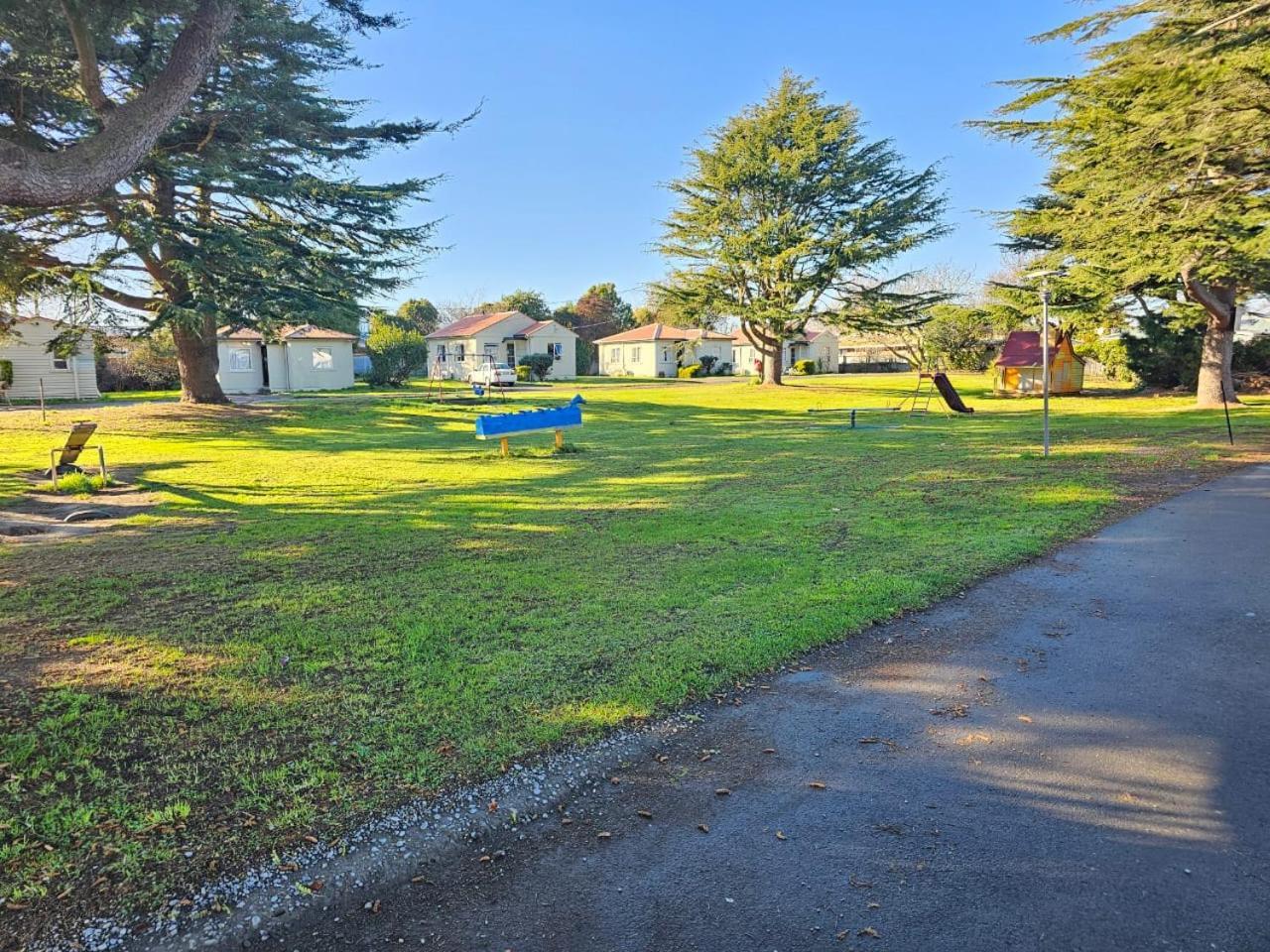 Middlepark Motel Κράισττσερτς Εξωτερικό φωτογραφία